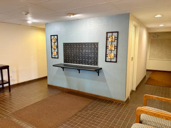 $215,000 | 505 Redondo Drive, Unit 407, Downers Grove, IL 60516