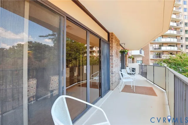 $329,000 | 2956 Hathaway Road, Unit U102, Richmond, VA 23225