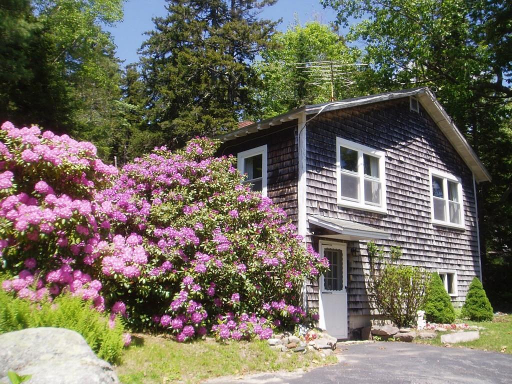 14 Harborside Road Northeast Harbor, ME 04662 - Photo 1 of 15 Cozy home located on Harborside Road...
