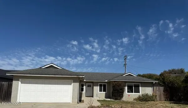 $3,300 | 204 North X Street, Lompoc, CA 93436