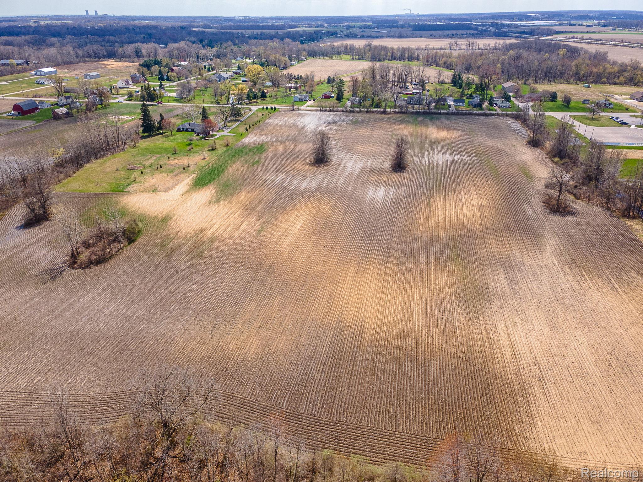 2 Carleton Rockwood Road Carleton, MI 48117 - Photo 13 of 31 15-web-or-mls-Carleton Rockwood Property Drone-008 4-16-2026.jpg