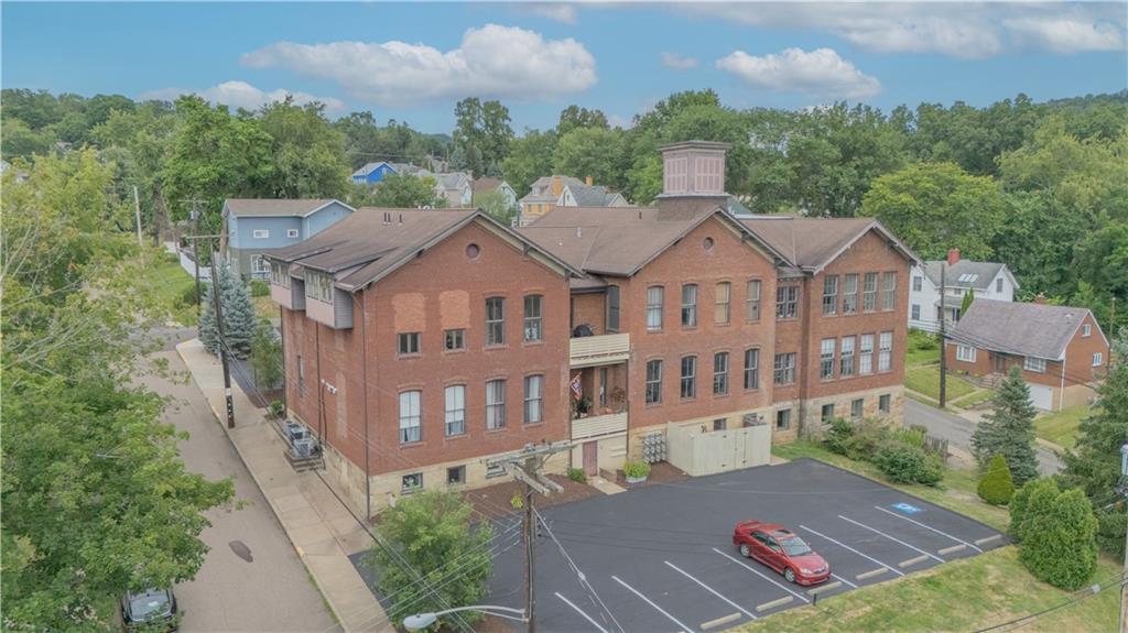 10 Walnut Street, Unit 6 Pittsburgh, PA 15202 - Photo 2 of 35 an aerial view of a house