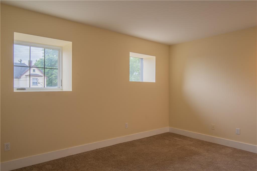 10 Walnut Street, Unit 6 Pittsburgh, PA 15202 - Photo 29 of 35 a view of an empty room with a window