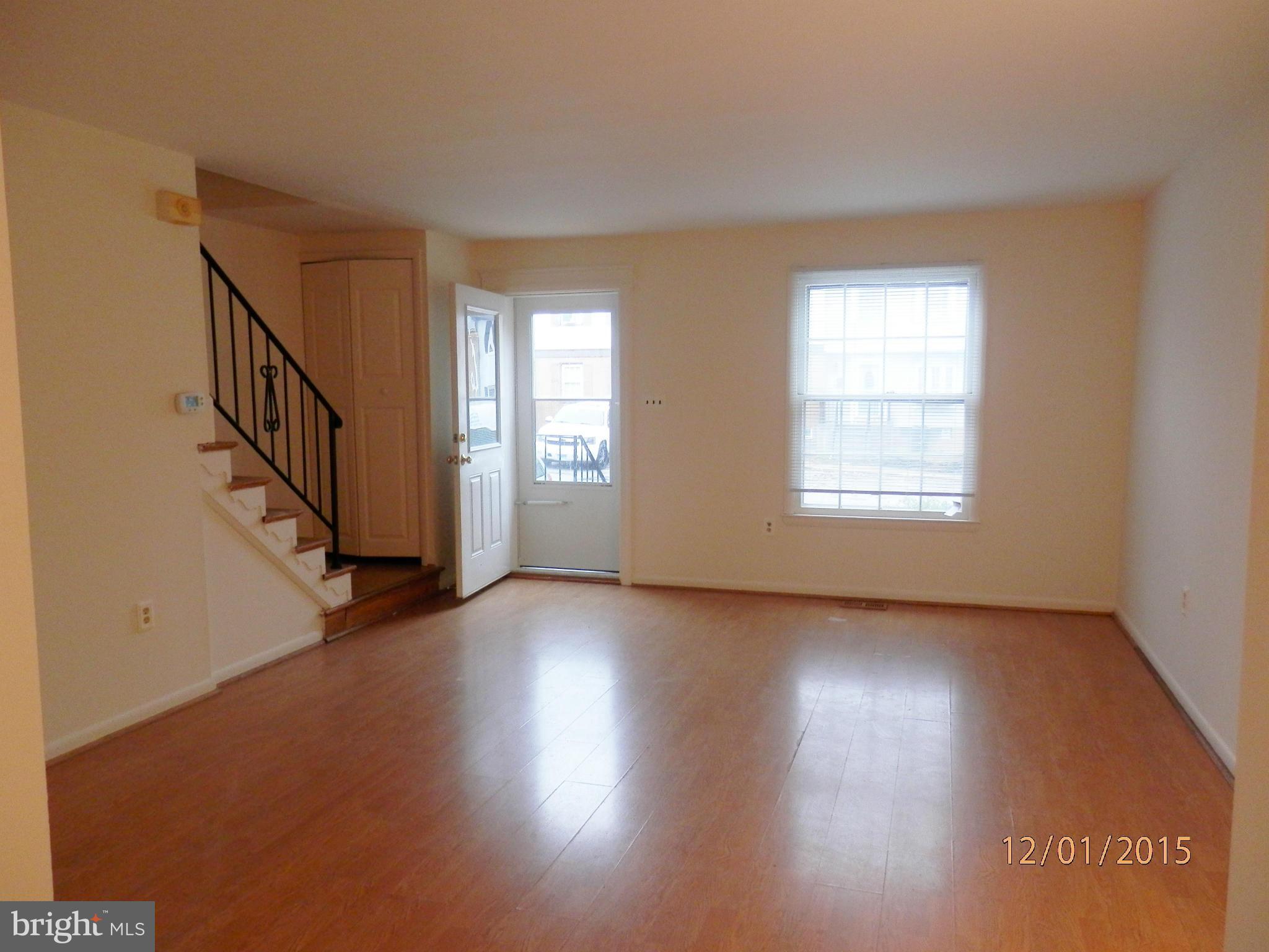 12914 Claxton Drive Laurel, MD 20708 - Photo 2 of 30 Living Room