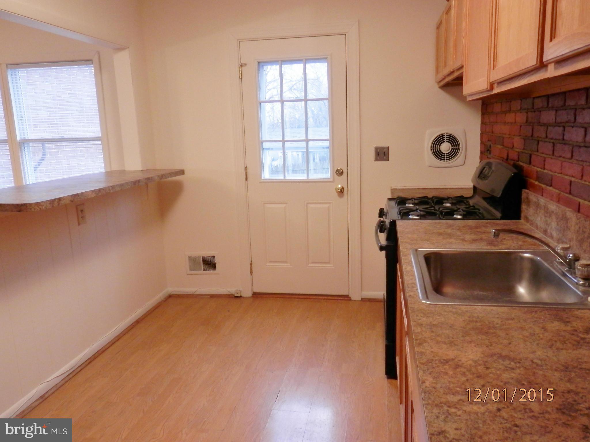 12914 Claxton Drive Laurel, MD 20708 - Photo 7 of 30 Kitchen