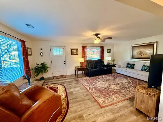 $229,900 | 811 Taylor Avenue, Farmington, MO 63640