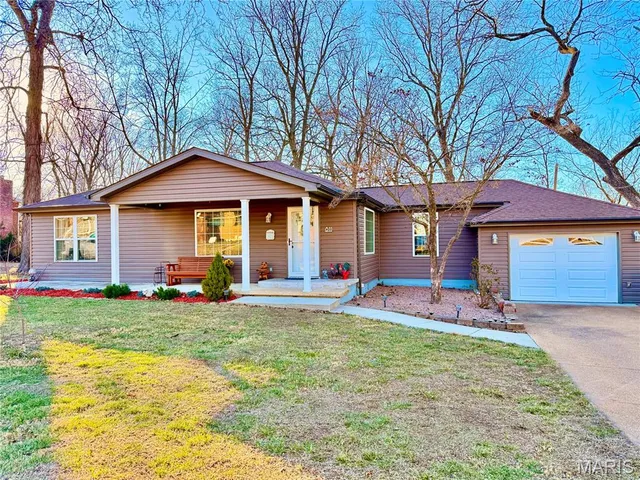 $229,900 | 811 Taylor Avenue, Farmington, MO 63640