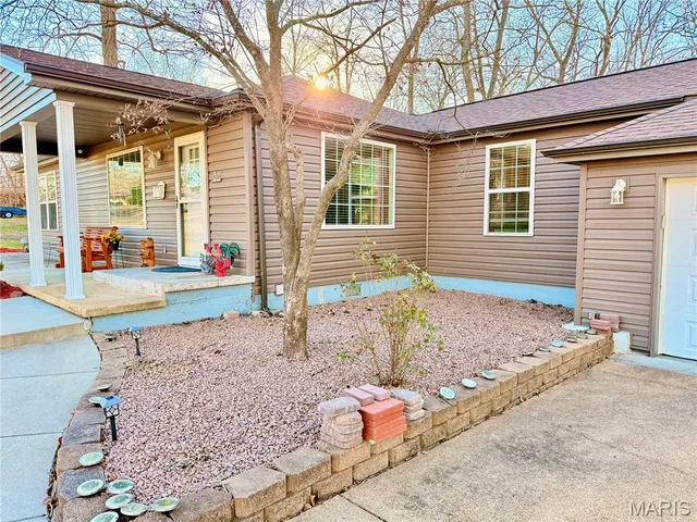 $229,900 | 811 Taylor Avenue, Farmington, MO 63640