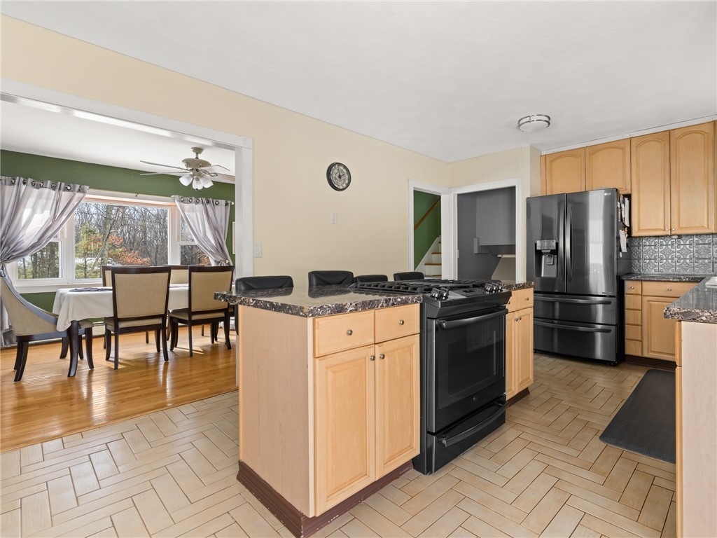 28 Stanley Mowry Road Scituate, RI 02825 - Photo 8 of 23