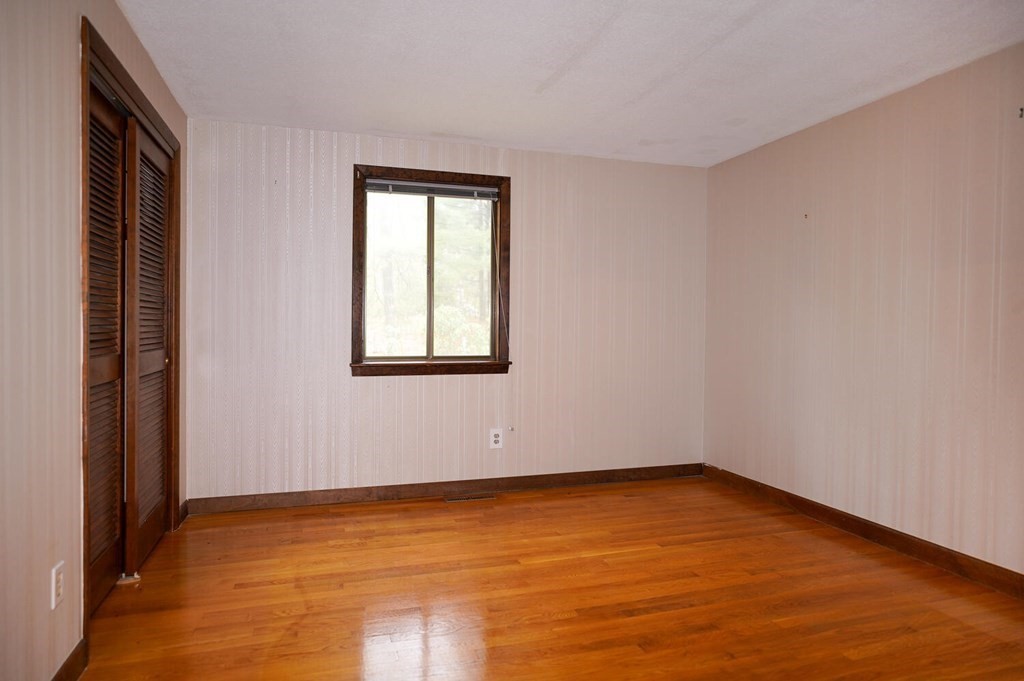 8 Coolidge Road Wayland, MA 01778 - Photo 19 of 33 Gallery Image 19