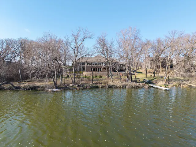 $999,900 | 2313 West 9th Street, Albert Lea, MN 56007