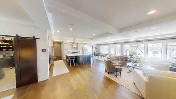 $999,900 | 2313 West 9th Street, Albert Lea, MN 56007