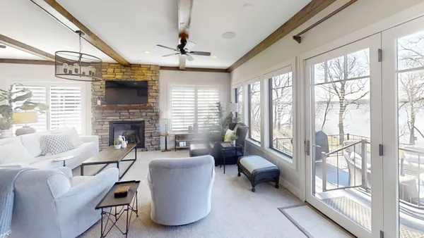 $999,900 | 2313 West 9th Street, Albert Lea, MN 56007