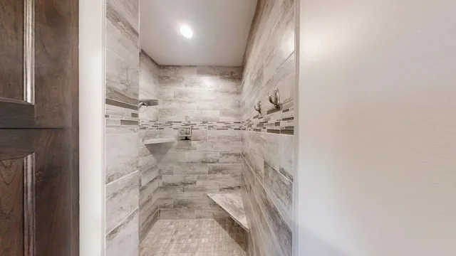 $999,900 | 2313 West 9th Street, Albert Lea, MN 56007