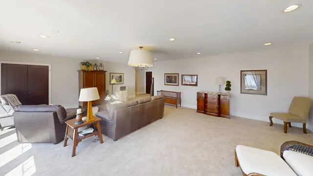 $999,900 | 2313 West 9th Street, Albert Lea, MN 56007