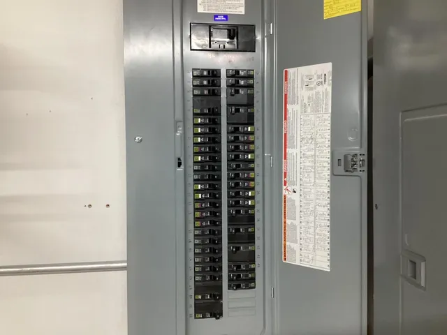 $999,900 | 2313 West 9th Street, Albert Lea, MN 56007