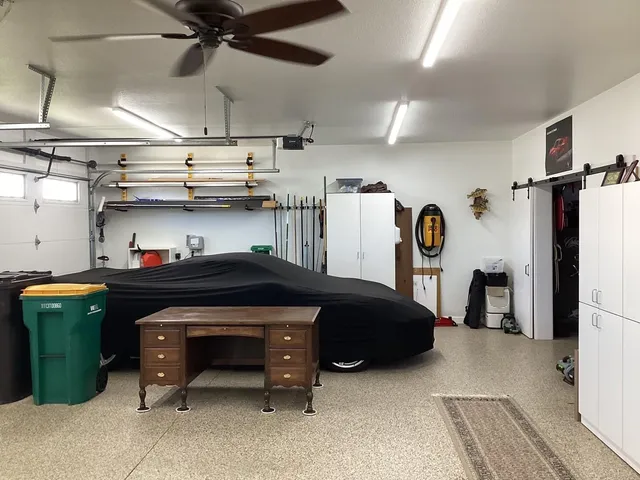 $999,900 | 2313 West 9th Street, Albert Lea, MN 56007