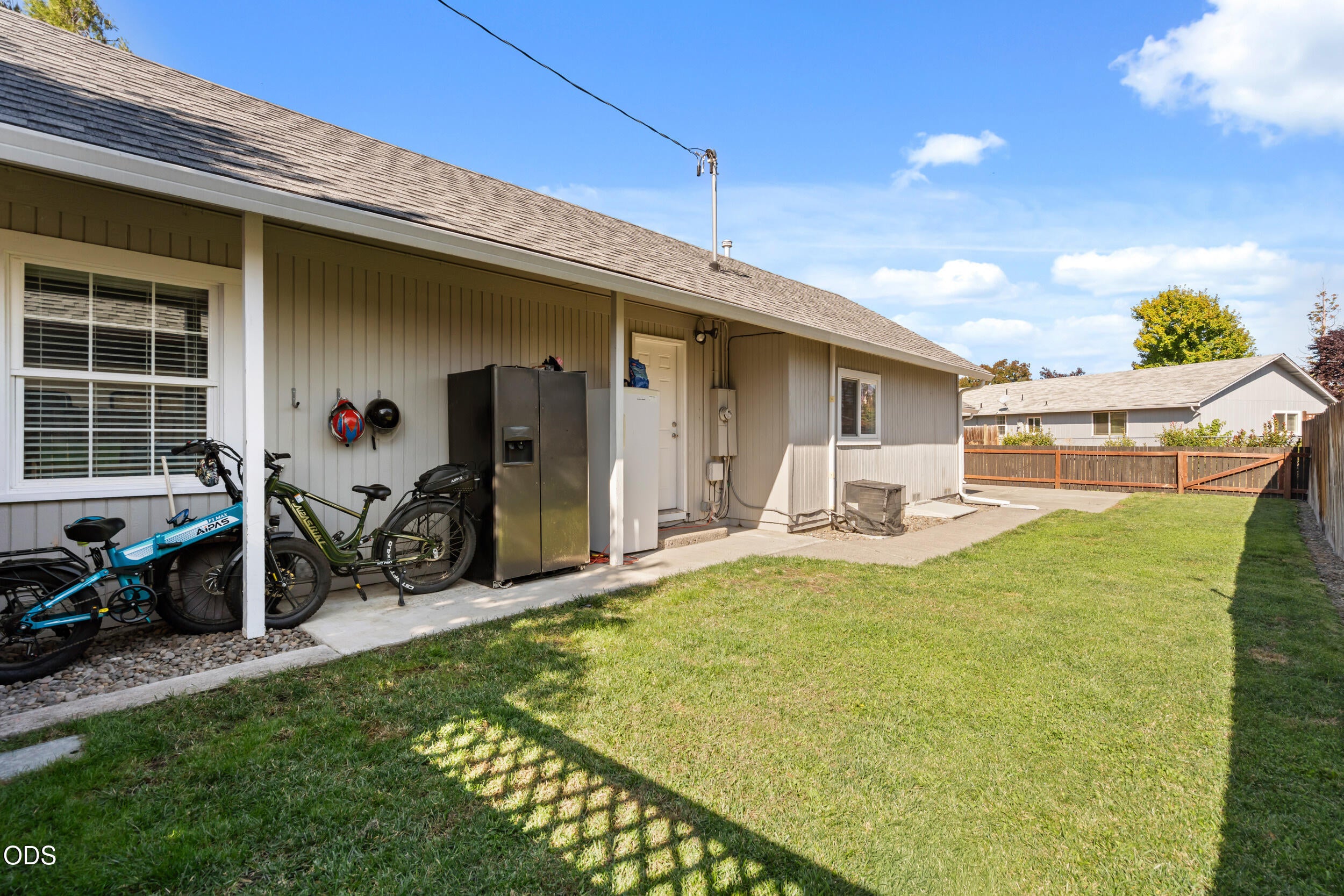 761 Hazel Street Central Point, OR 97502 - Photo 18 of 31 Gallery Image 18
