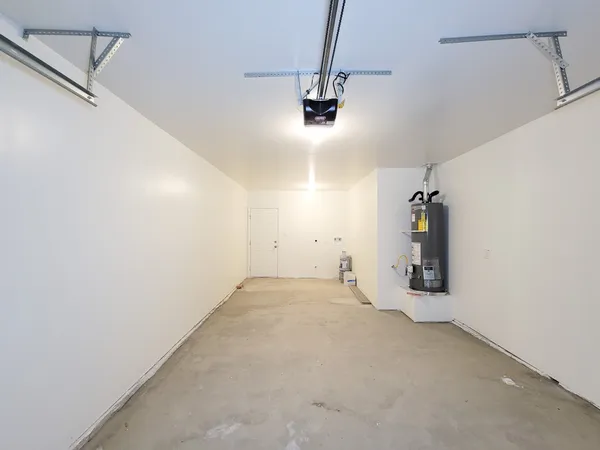 $1,850 | 413 South Market Street, Brazoria, TX 77422