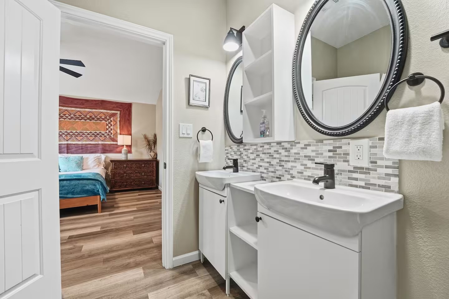 201 Winfield Thicket Road Bastrop, TX 78602 - Photo 28 of 36 a bathroom with a sink and a mirror