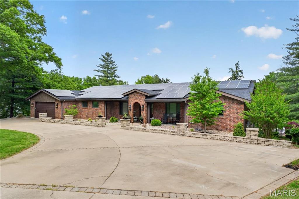 2849 Erb Road St. Louis, MO 63129 - Photo 4 of 77