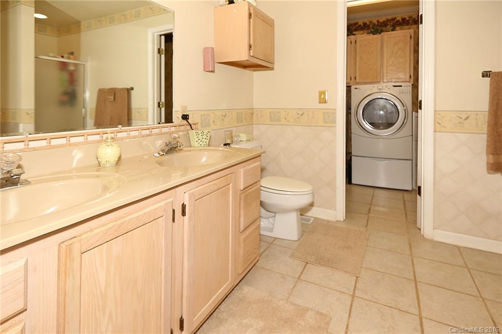 138 Fawn Way Clyde, NC 28721 - Photo 8 of 21 Gallery Image 8