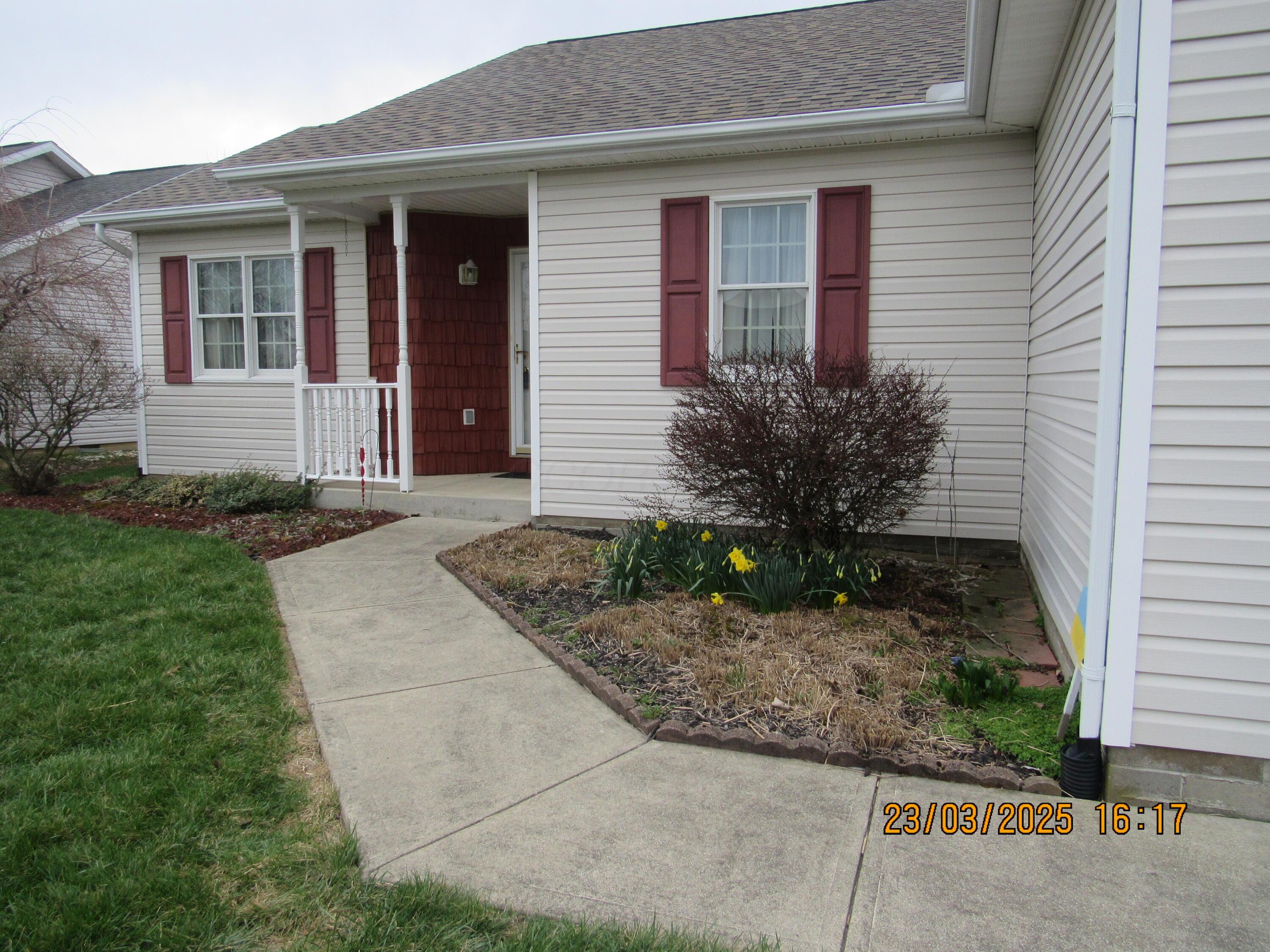 411 Chatham Road Circleville, OH 43113 - Photo 3 of 19 IMG_1262