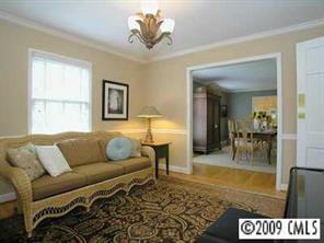 3108 Clarendon Road Charlotte, NC 28211 - Photo 2 of 8 a living room with furniture and a couch