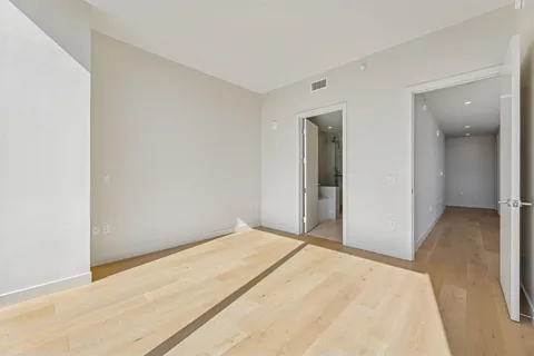 $865,000 | 44 East Avenue, Unit 1510, Austin, TX 78701