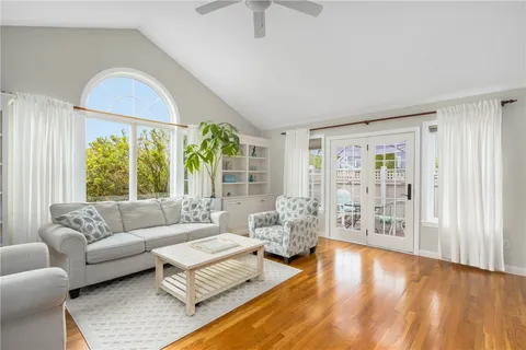 $698,000 | 213 Corey Lane, Unit 213, Middletown, RI 02842