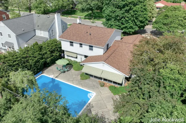 $885,000 | 1433 Sherwood Avenue Southeast, Grand Rapids, MI 49506
