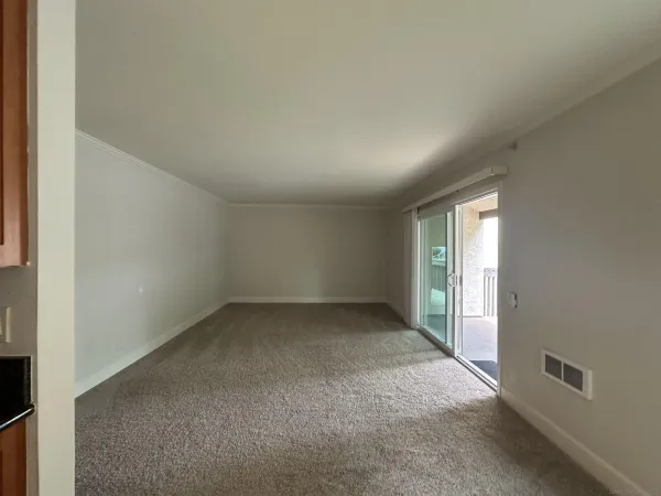 $2,600 | 8520 Via Mallorca, Unit K, La Jolla, CA 92037