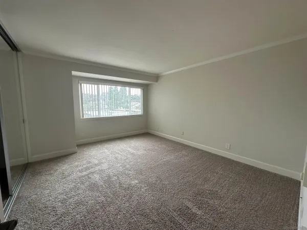 $2,600 | 8520 Via Mallorca, Unit K, La Jolla, CA 92037