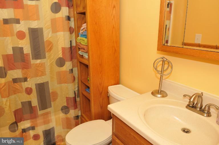 3709 Garfield Road Smithsburg, MD 21783 - Photo 24 of 25 Bath