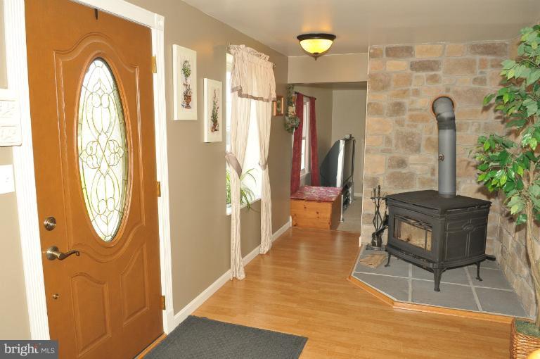 3709 Garfield Road Smithsburg, MD 21783 - Photo 5 of 25 Interior (General)