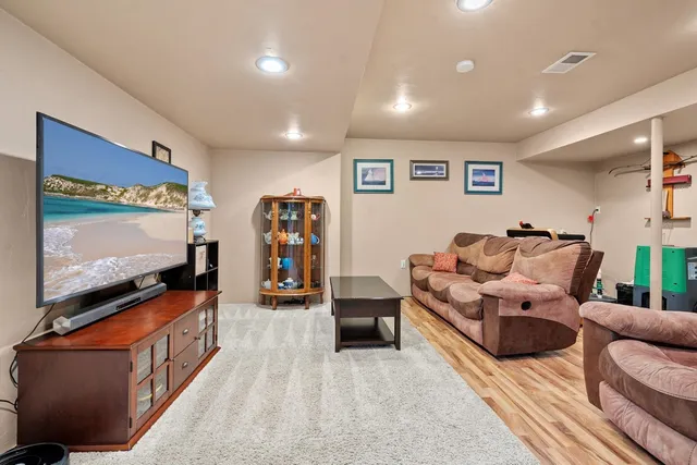 $429,900 | 478 Falcon Drive, Pulaski, WI 54162