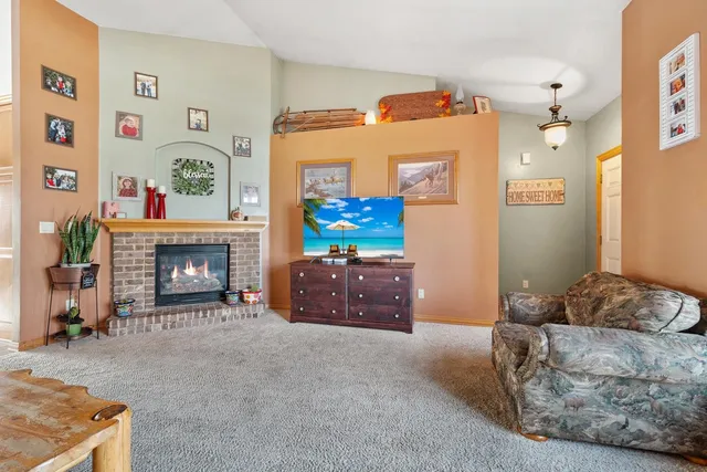 $429,900 | 478 Falcon Drive, Pulaski, WI 54162