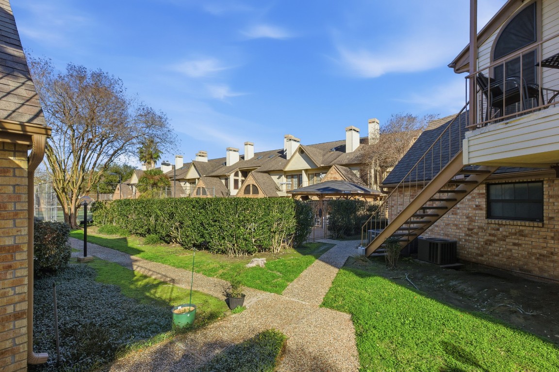 2425 Holly Hall Street, Unit 100 Houston, TX 77054 - Photo 39 of 45