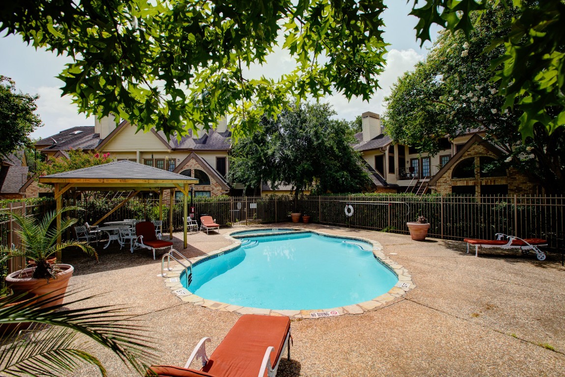 2425 Holly Hall Street, Unit 100 Houston, TX 77054 - Photo 40 of 45 Amenities include pool and tennis courts.