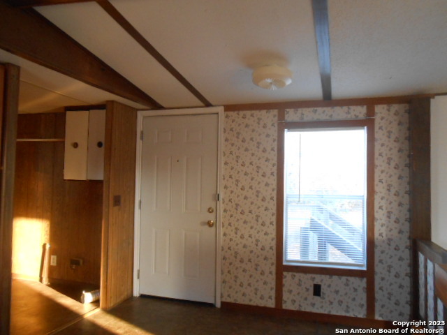5420 Uecker Road San Antonio, TX 78220 - Photo 18 of 23 a view of an entryway