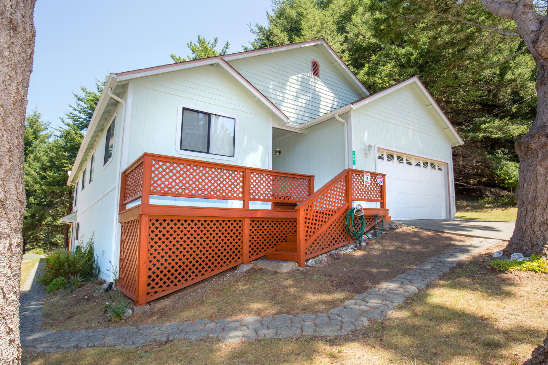 1001 Spring Road Whitethorn, CA 95589 - Photo 10 of 10