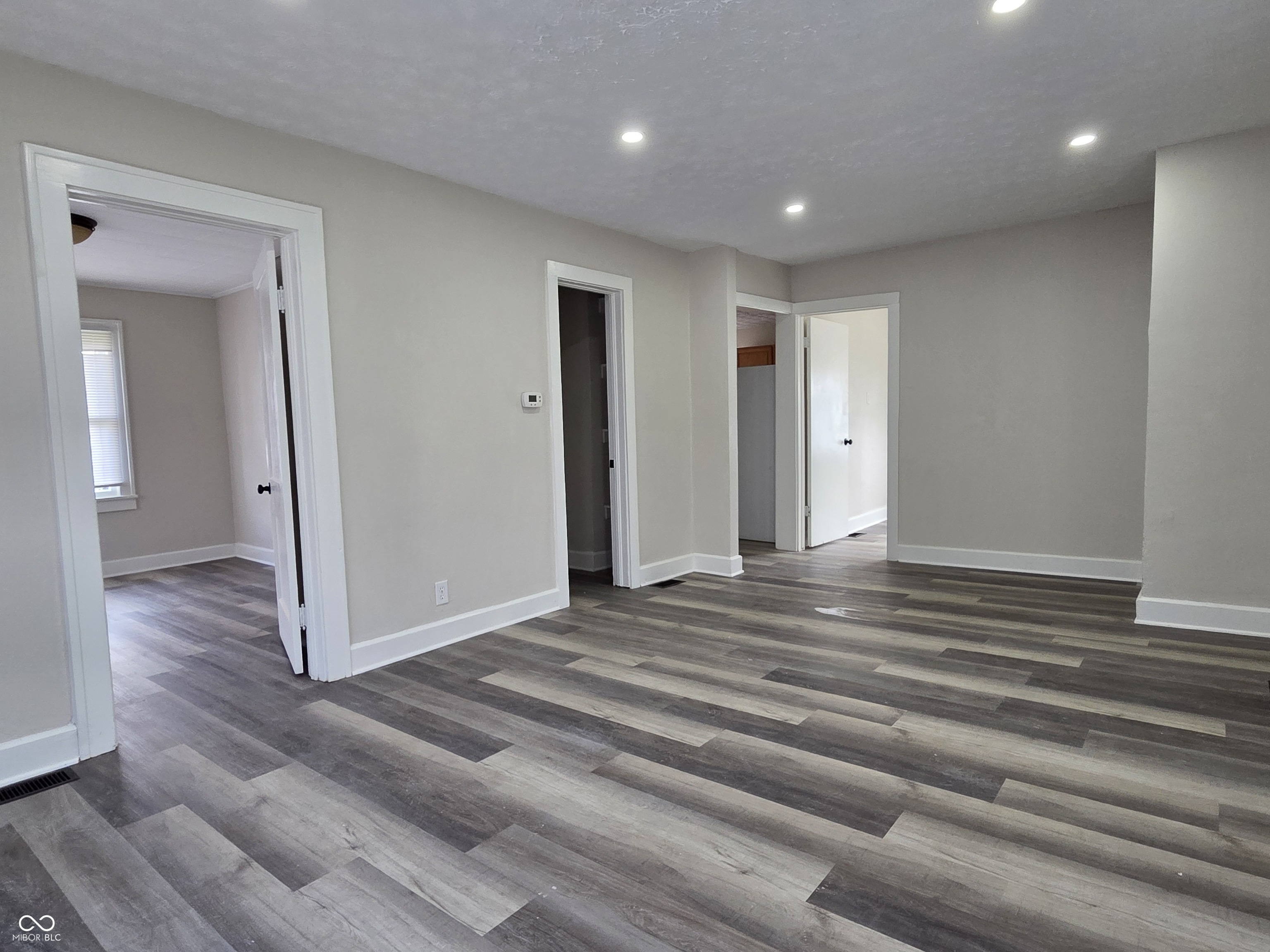 2002 Arrow Avenue Anderson, IN 46016 - Photo 3 of 12