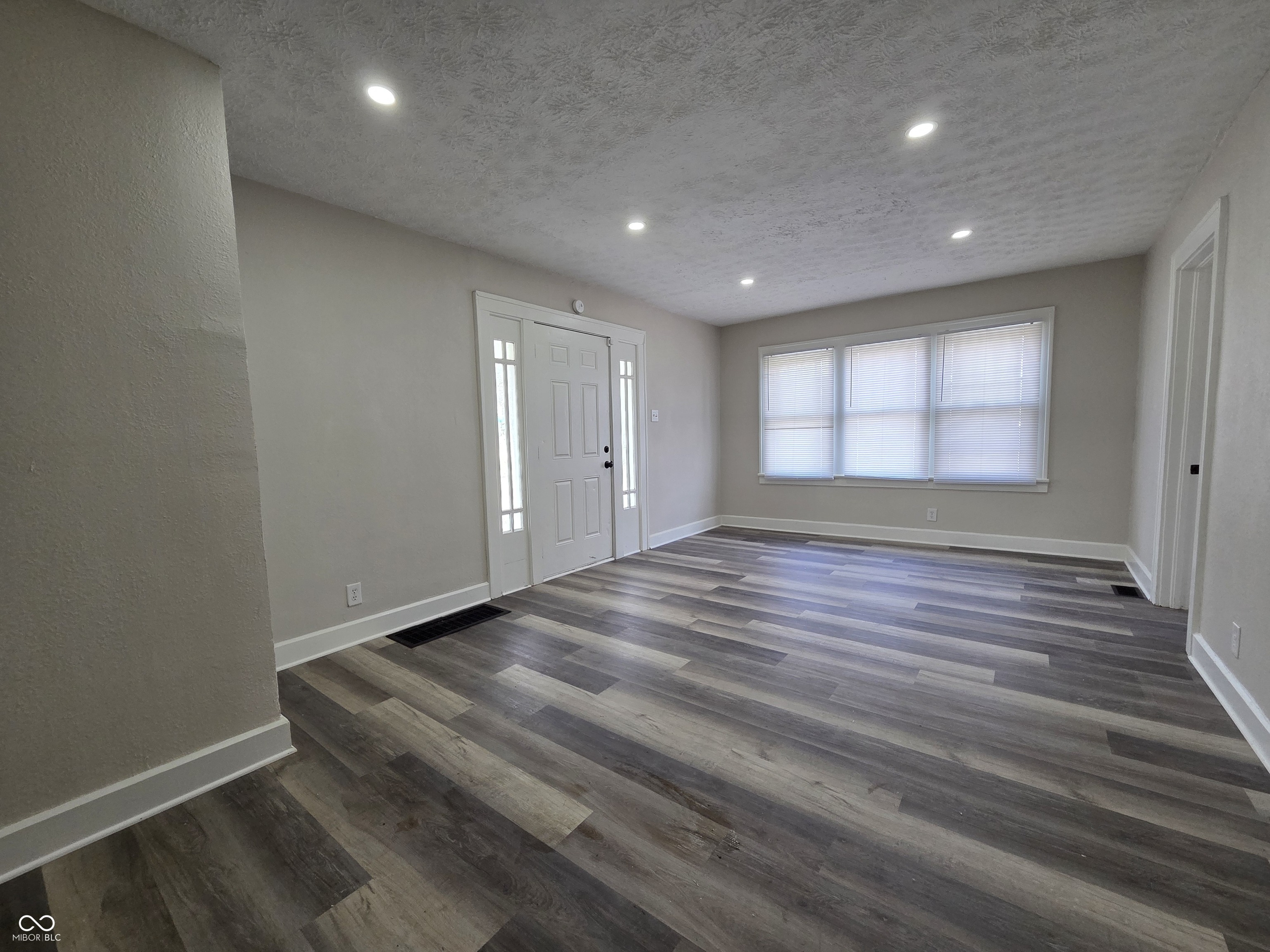 2002 Arrow Avenue Anderson, IN 46016 - Photo 4 of 12