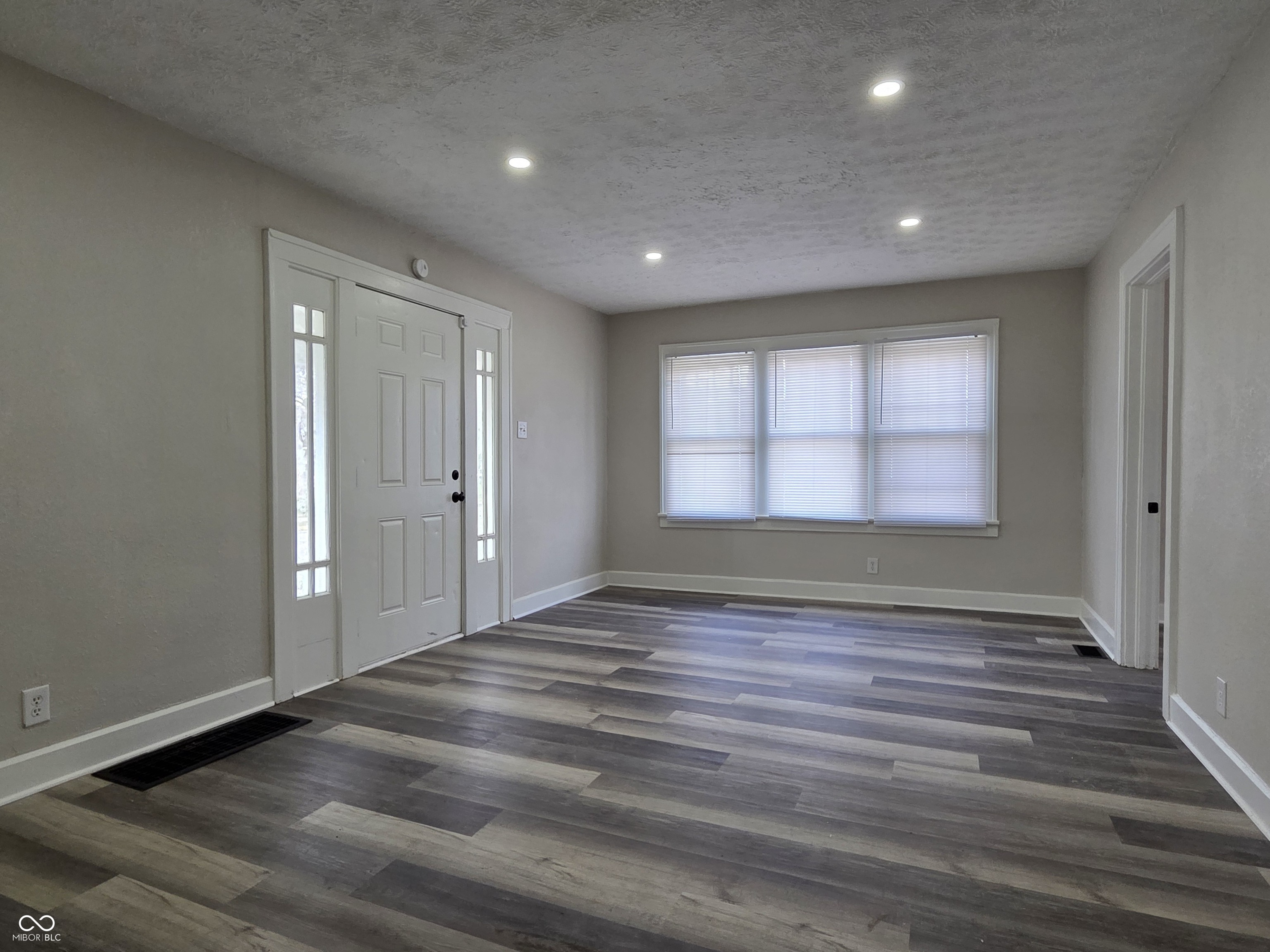 2002 Arrow Avenue Anderson, IN 46016 - Photo 5 of 12