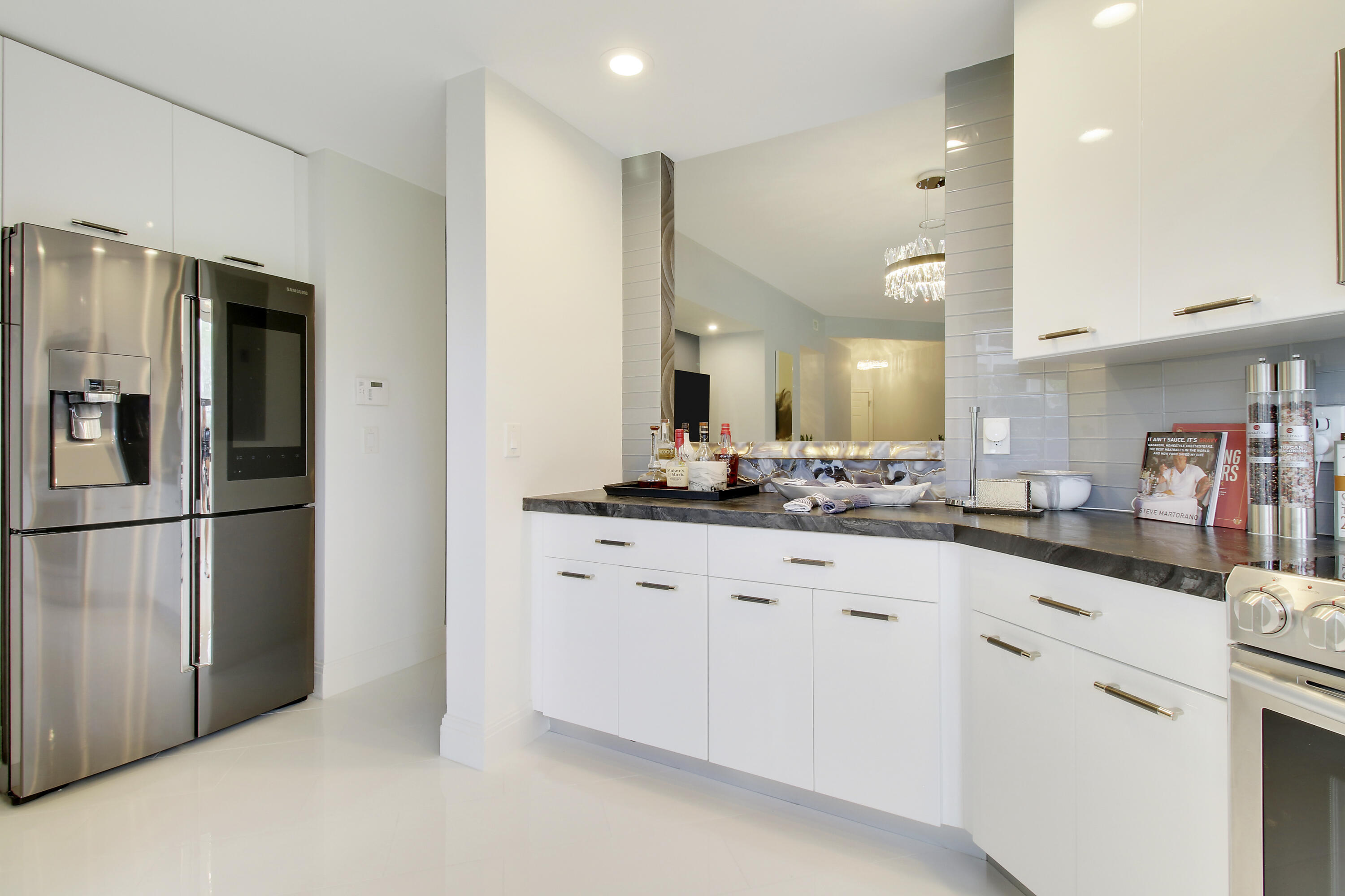 7535 La Paz Boulevard, Unit 105 Boca Raton, FL 33433 - Photo 16 of 45 Kitchen-4