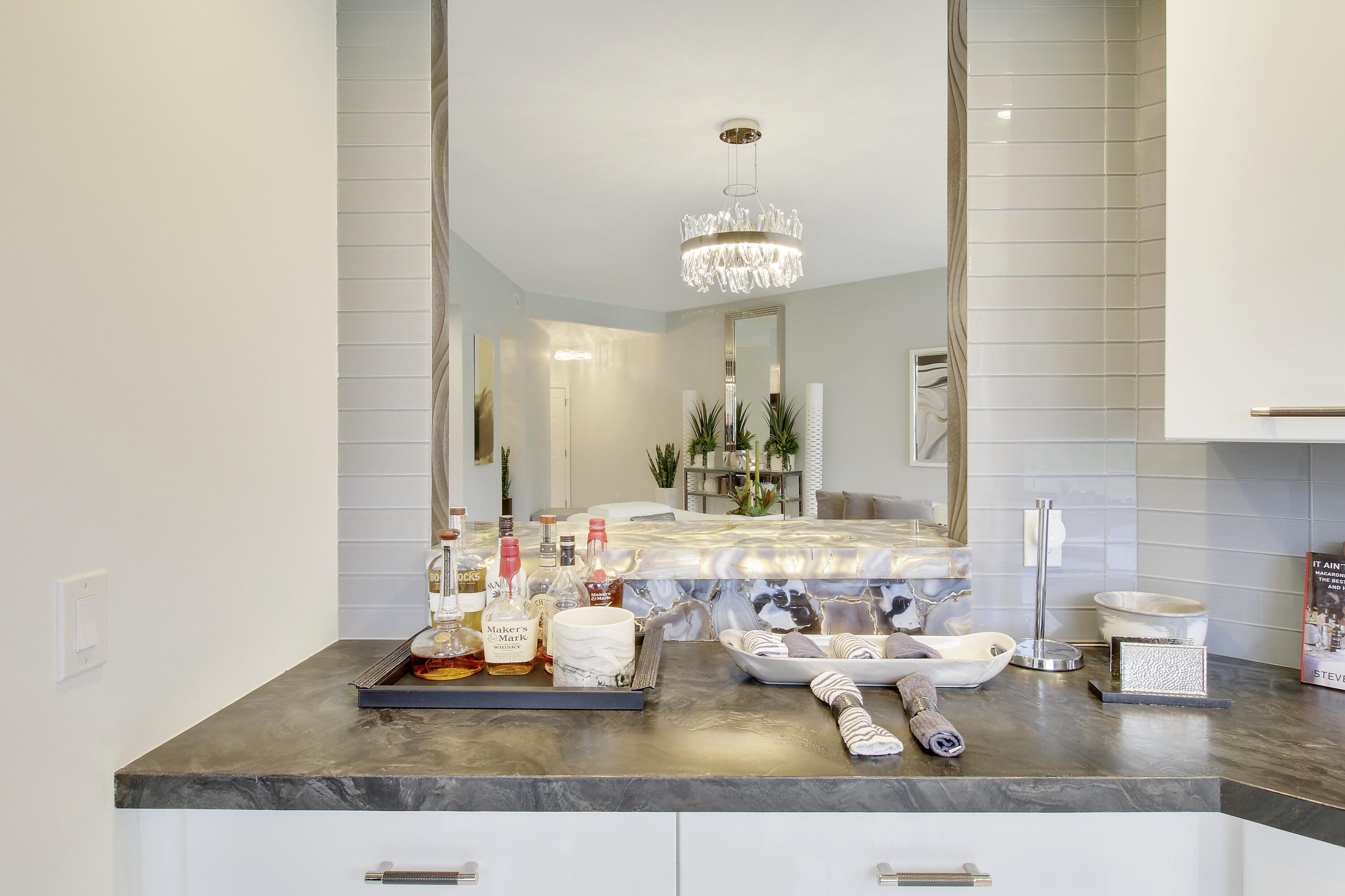 7535 La Paz Boulevard, Unit 105 Boca Raton, FL 33433 - Photo 17 of 45 Kitchen-5