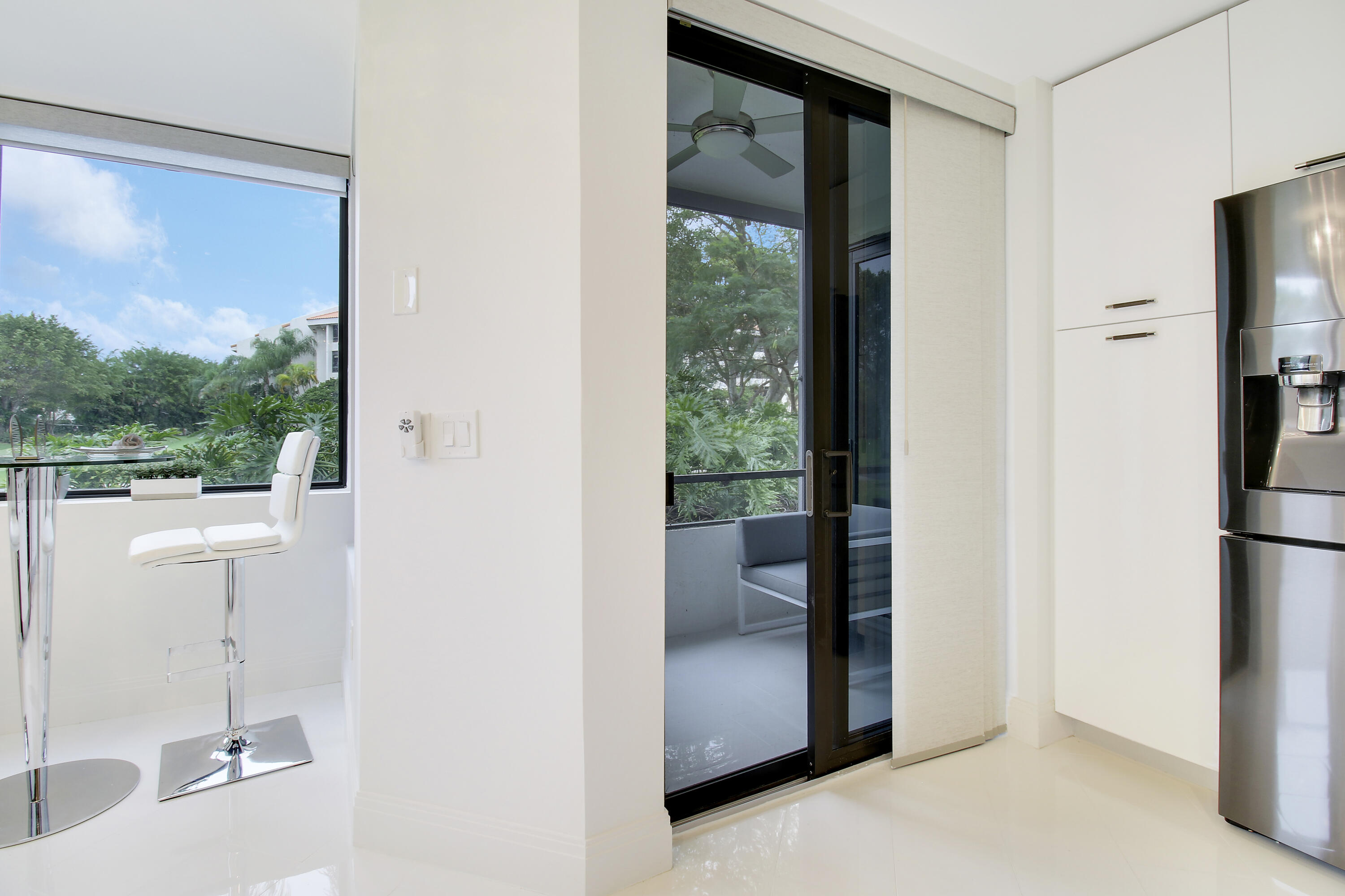 7535 La Paz Boulevard, Unit 105 Boca Raton, FL 33433 - Photo 18 of 45 Kitchen-6