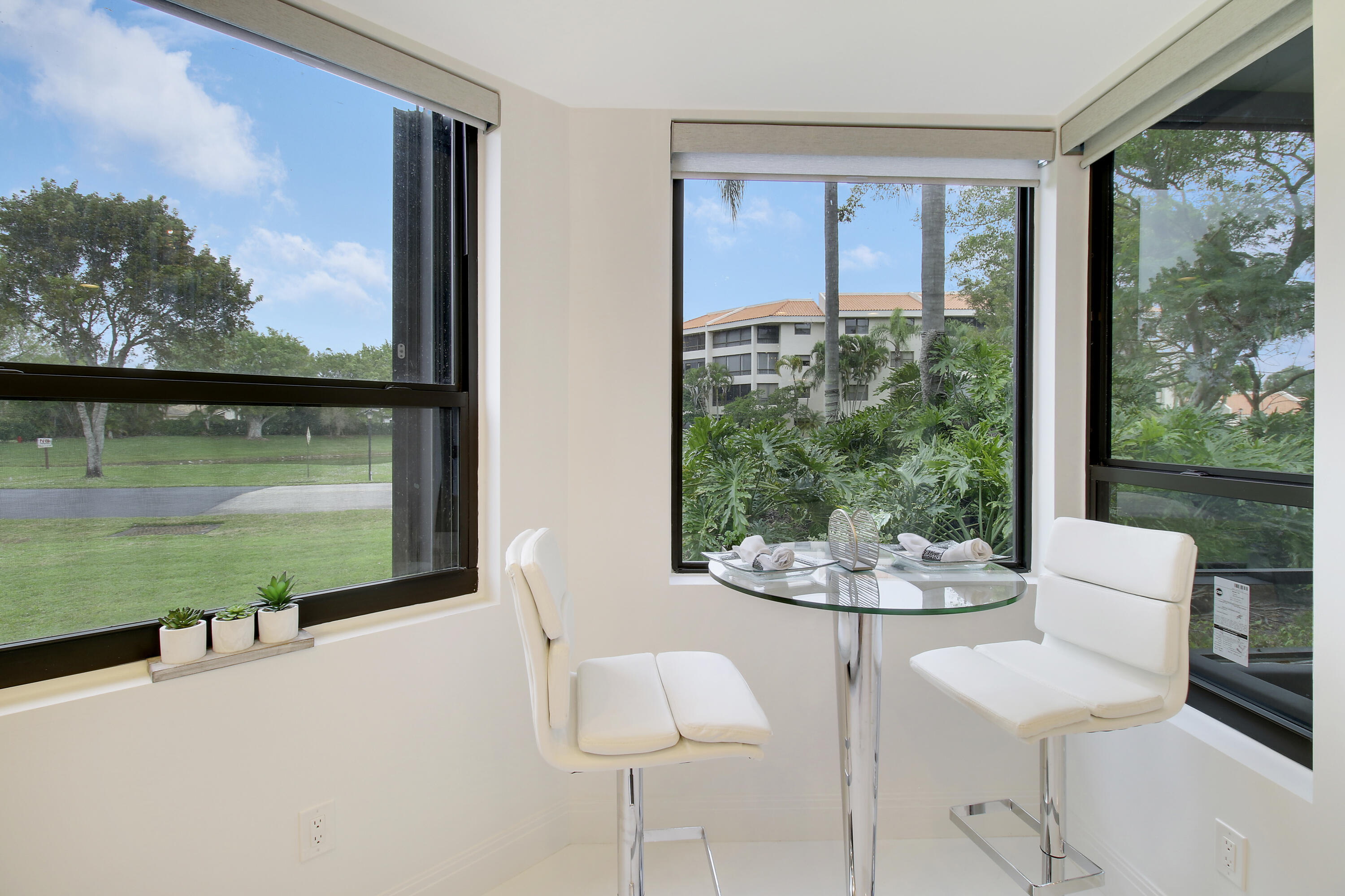 7535 La Paz Boulevard, Unit 105 Boca Raton, FL 33433 - Photo 20 of 45 Eat-in-Kitchen