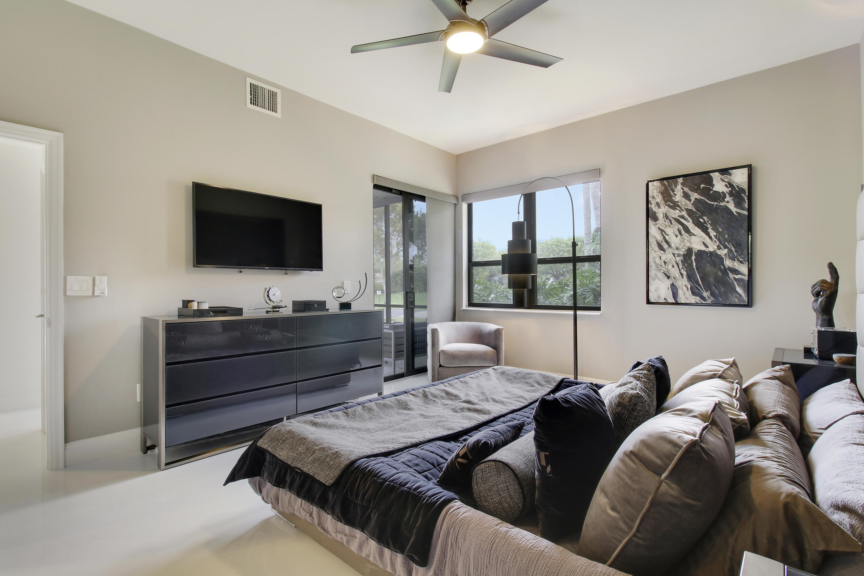 7535 La Paz Boulevard, Unit 105 Boca Raton, FL 33433 - Photo 24 of 45 Primary Suite-1