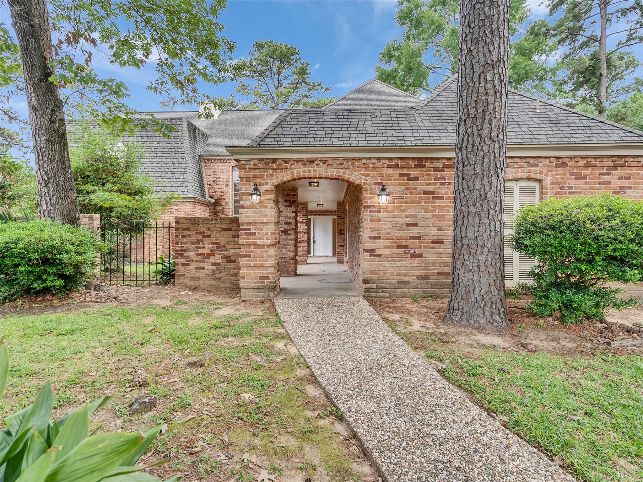 8322 Oak Moss Drive Spring, TX 77379 - Photo 2 of 41